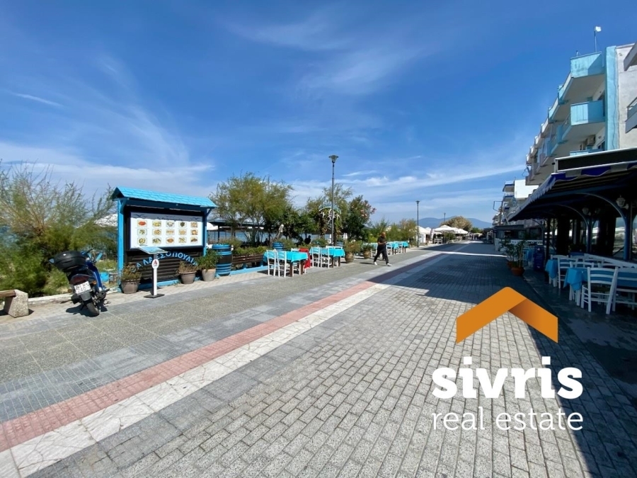 (For Sale) Commercial Retail Shop || Thessaloniki Suburbs/Thermaikos - 238 Sq.m, 400.000€ 